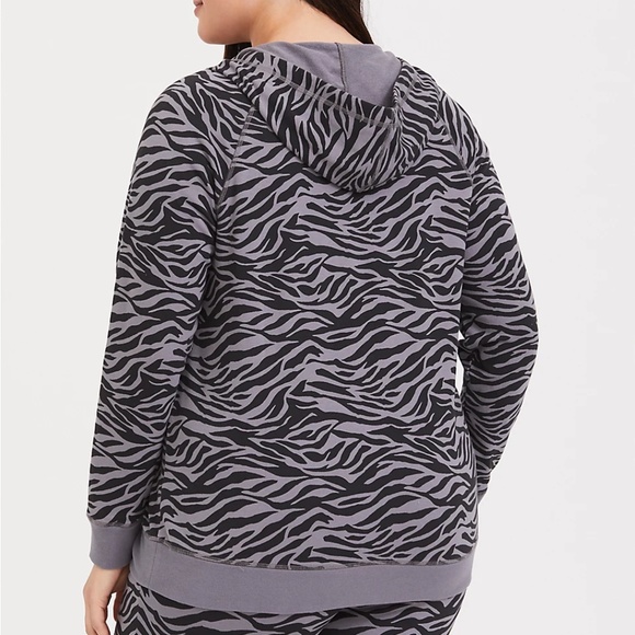 Torrid 3X Hoodie Jogger Pants Zebra Sweatsuit Plus - Picture 2 of 6